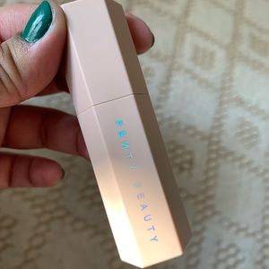 Fenty Beauty Match Stix: Matte Skinstick - Latte